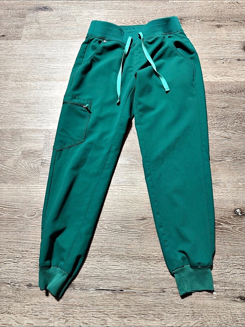 FIGS Zamora Jogger Scrub Pants Green Size XSmall petite